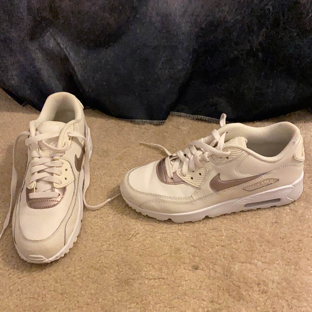 Nike air max. Size youth 7.